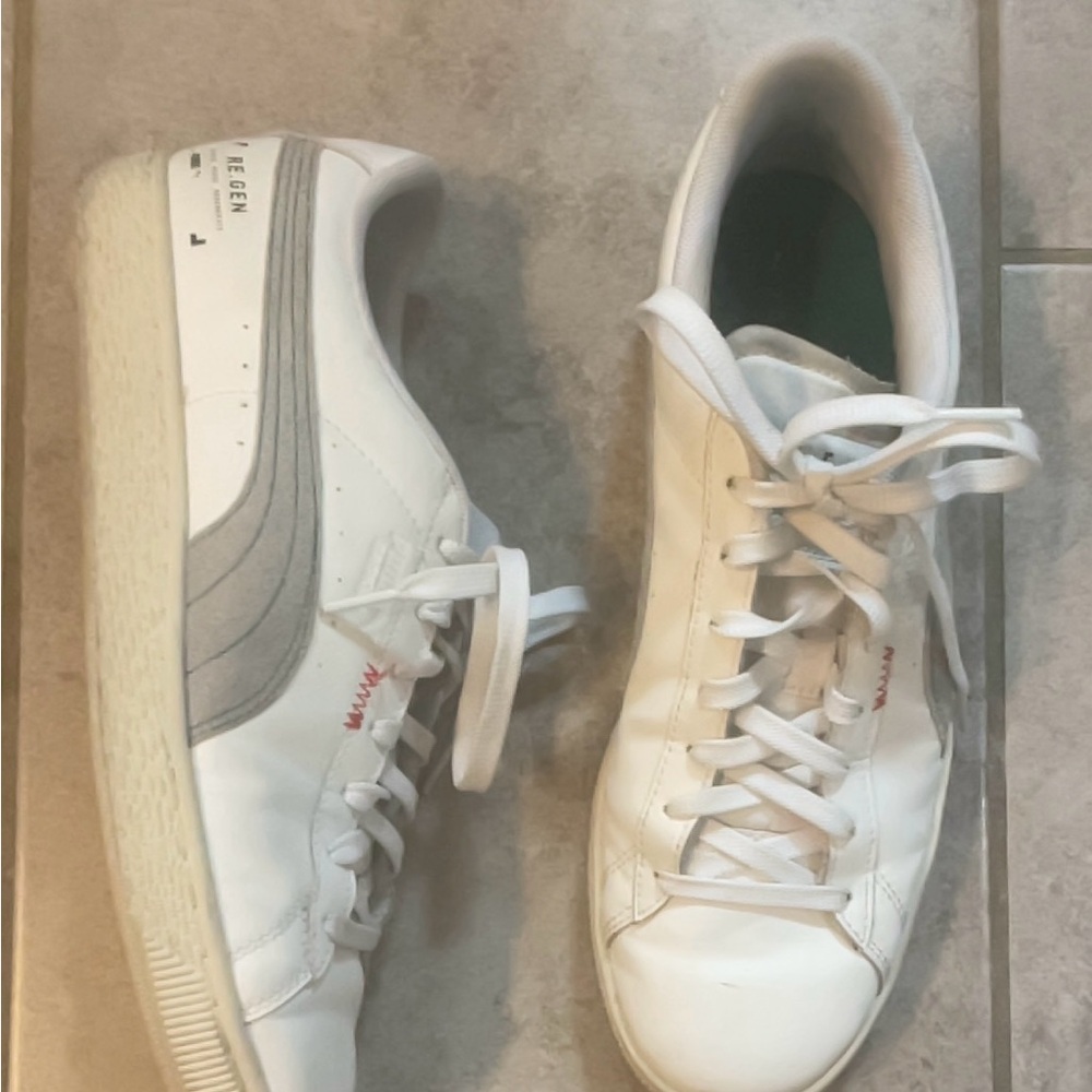 Puma White and Gray Sneakers - Picture 4 of 10